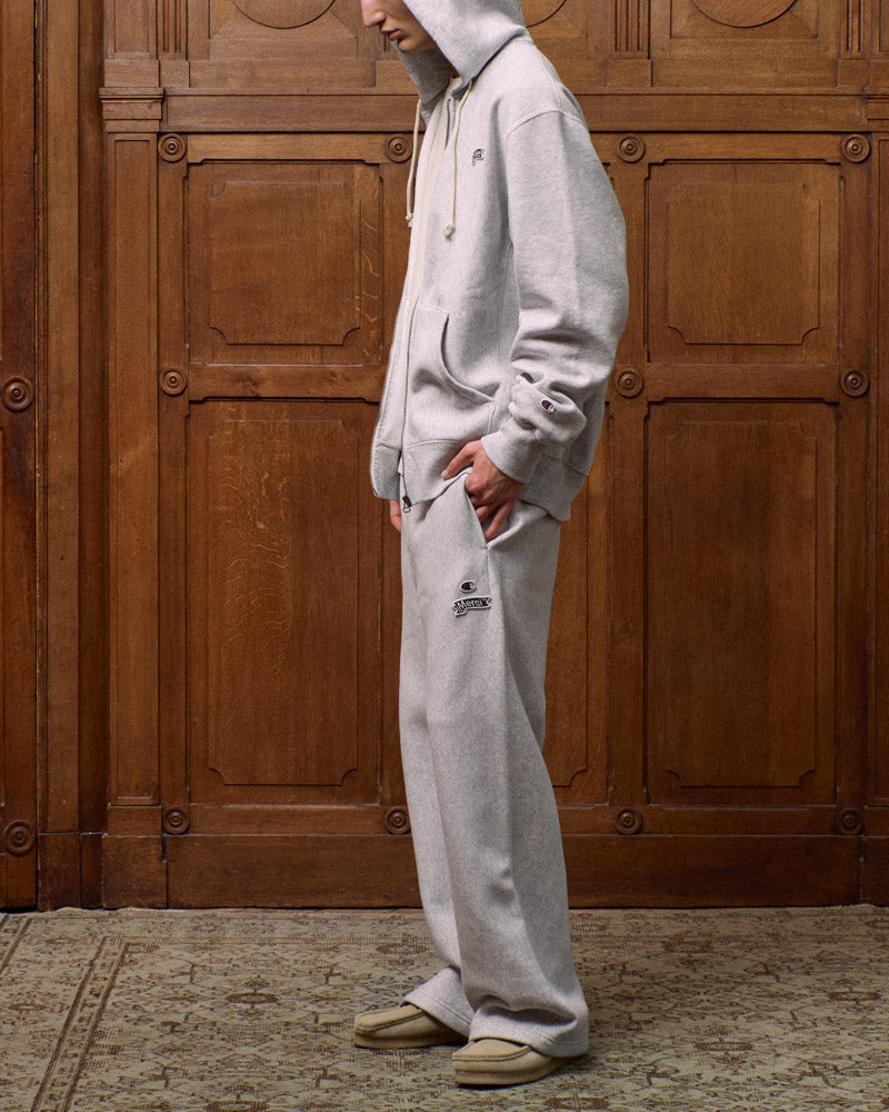 Merci x Champion - Jogging Straight Patch - Gris