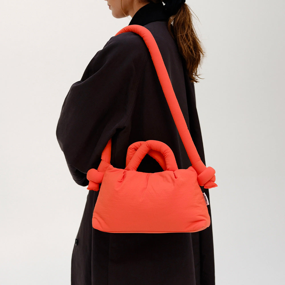 OLEND ハンドバッグ オレンジ CORAL MINIONA SOFT BAG【RSL】 公式】ÖLEND オレンド MiniOna Soft Bag バッグ Coral – CHELSEA