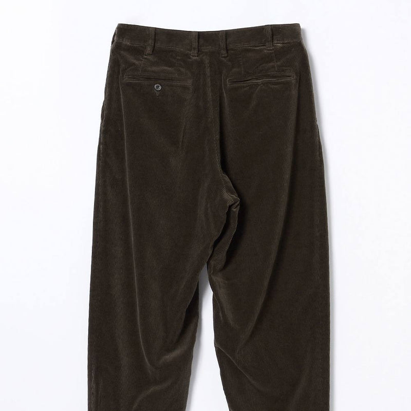 Beams Plus - Pantalon 2Pleats Corduroy - Marron