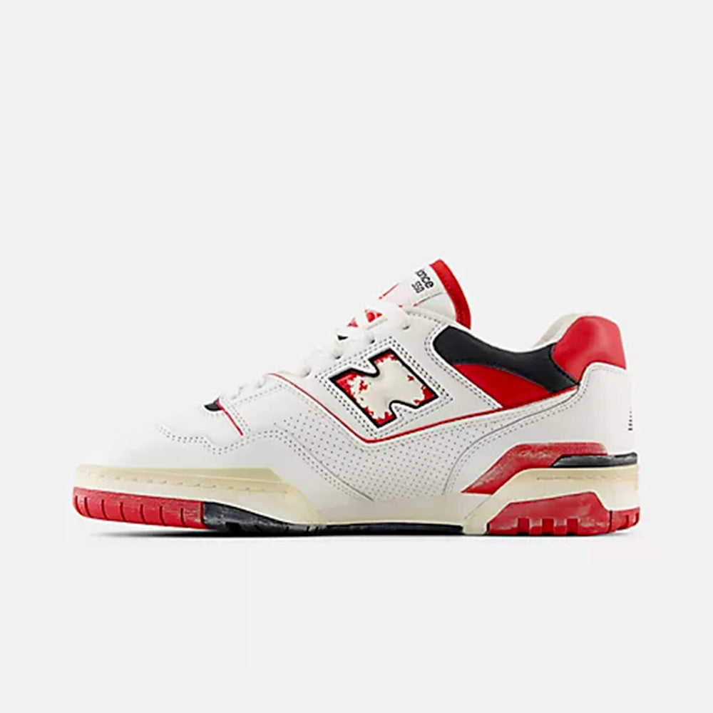 New Balance 550 Sneakers Red