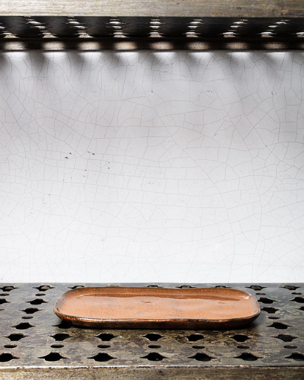 Merci x Serax - Stoneware flat plate n°2 - Ochre