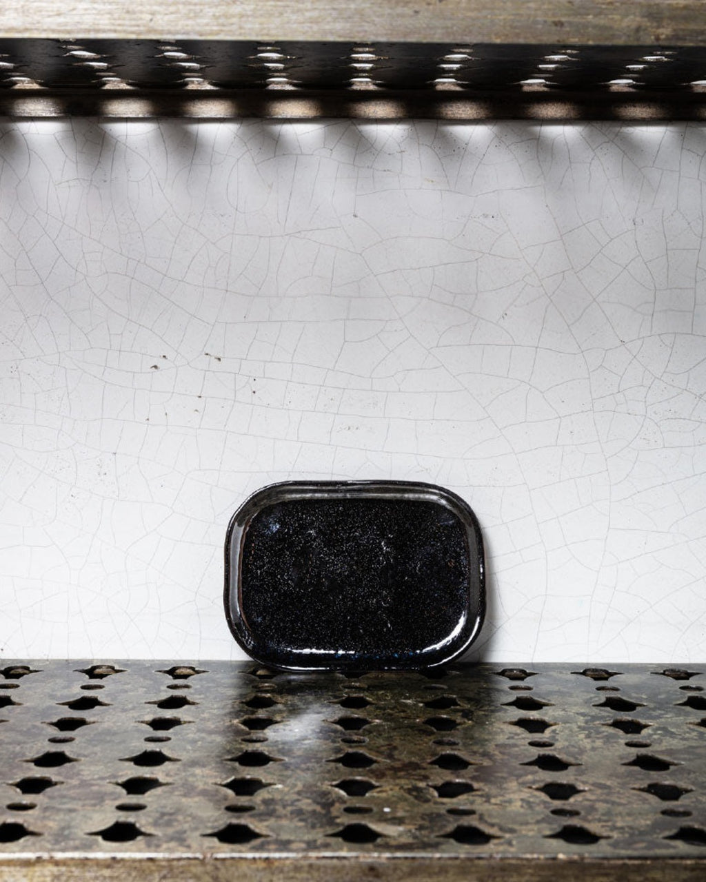 Merci x Serax - Stoneware flat plate n°3 - Ink Black
