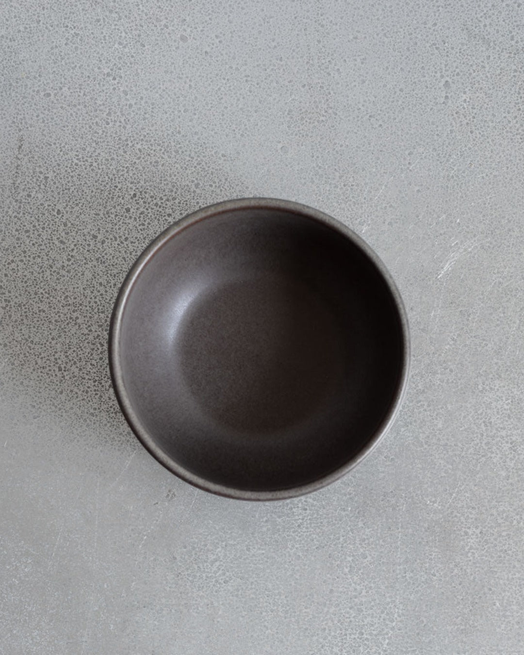 Merci - Fine stoneware bowl - Liquorice