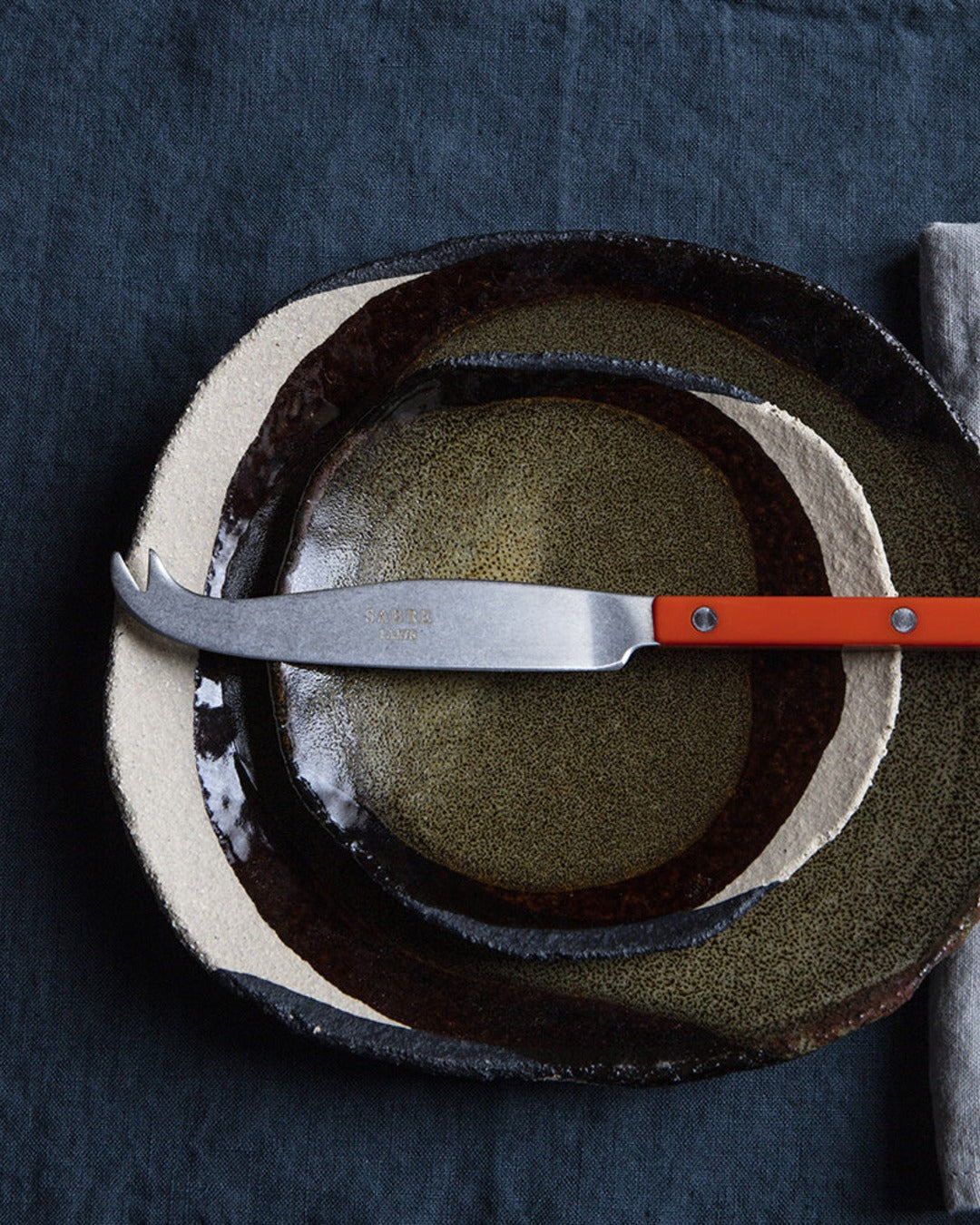 Jars Ceramistes - Wabi stoneware plate - Seidou Khaki