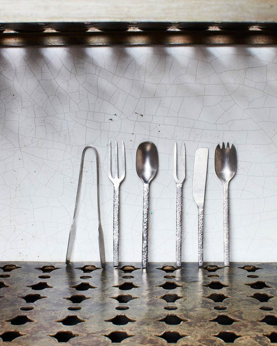 Serax - Fourchette Apéro En Métal Martelé Stonewash La Nouvelle Table