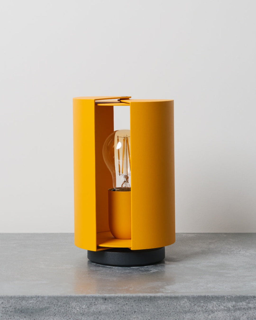 Nemo Lighting - Lampe À Poser Pivotante - Jaune