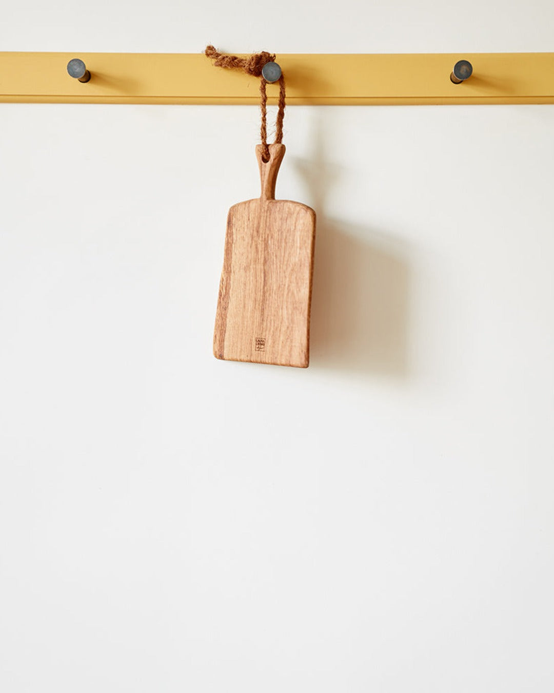 Laura Living - Chopping board in wood