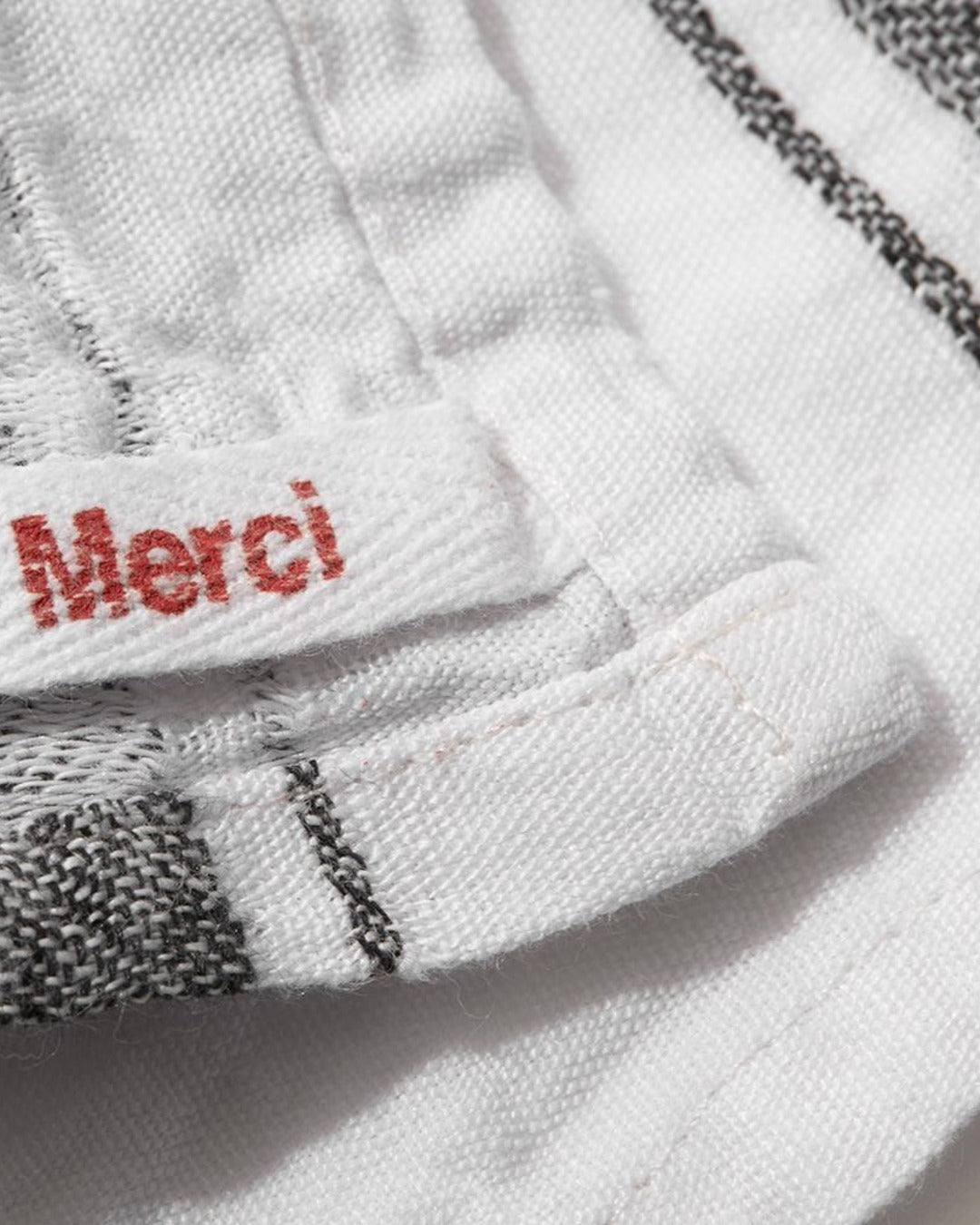 Merci - Washed linen tea towel - White and black
