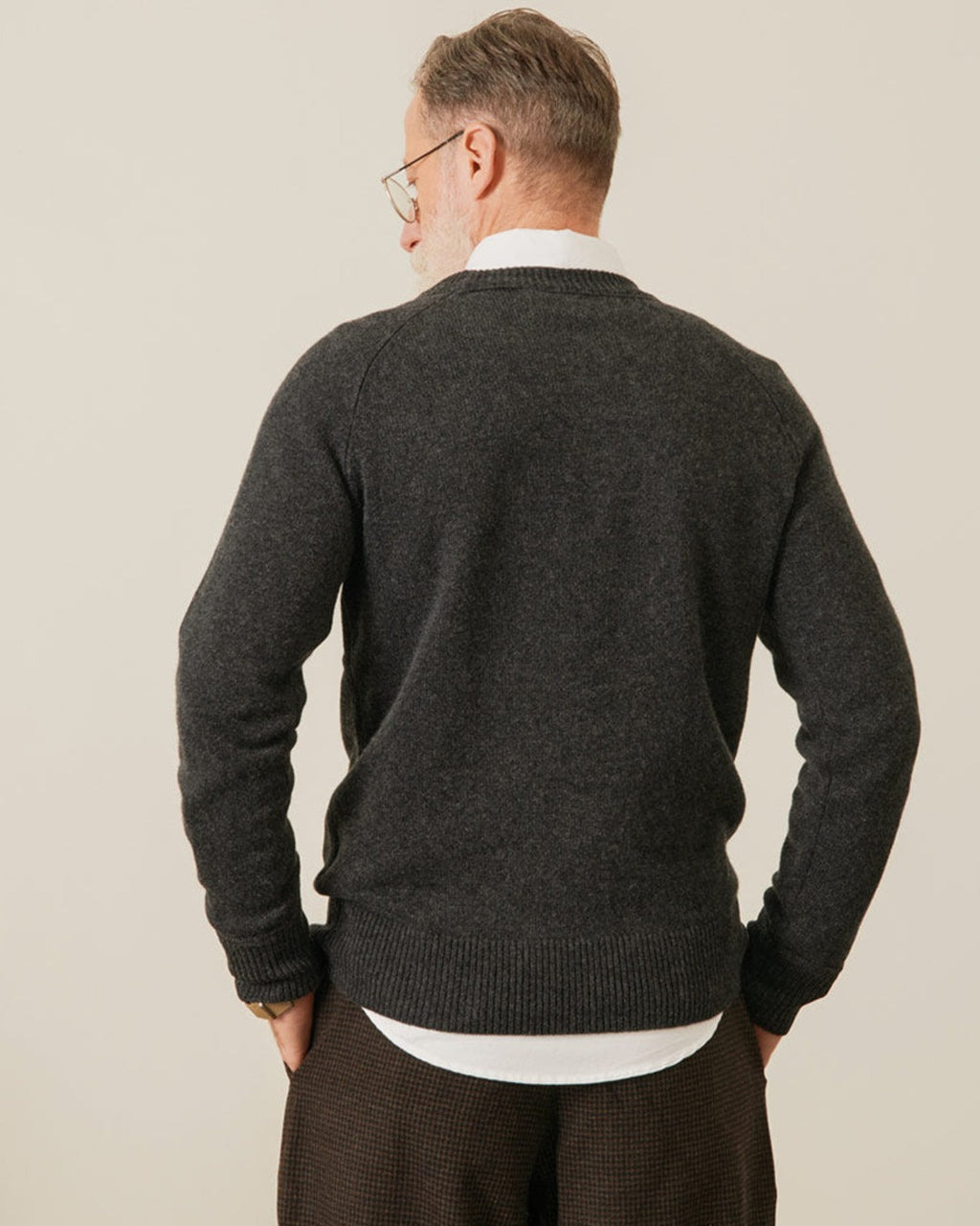 Merci - Boxy Cashmere Sweater - Charcoal