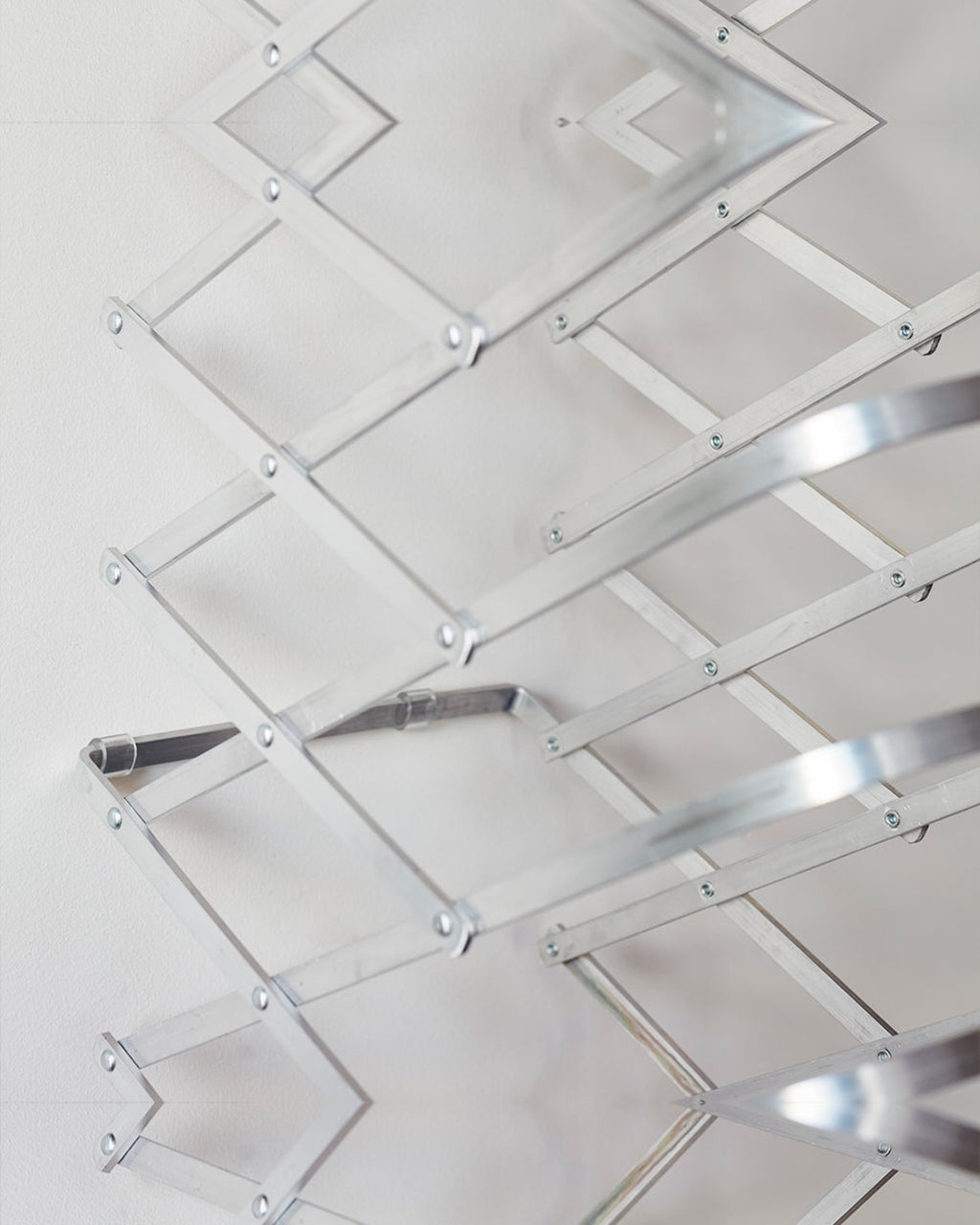 Radius Design - Porte-Revue Zig Zag 10 Compartiments