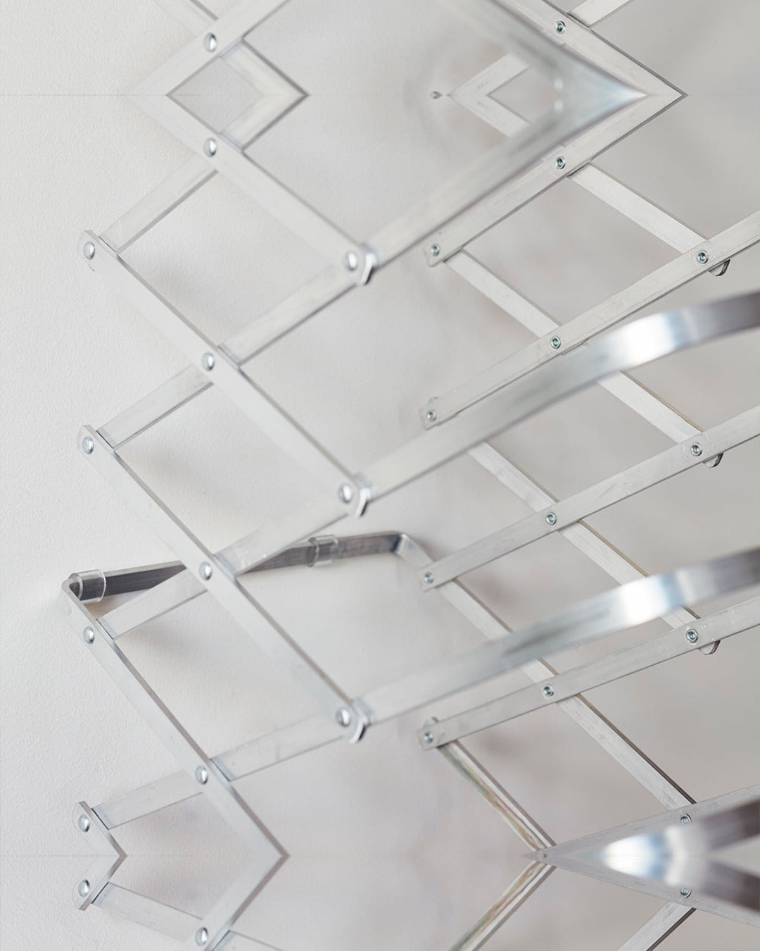 Radius Design - Porte-Revue Zig Zag 10 Compartiments