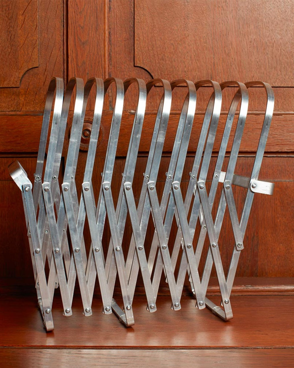 Radius Design - Porte-Revue Zig Zag 10 Compartiments