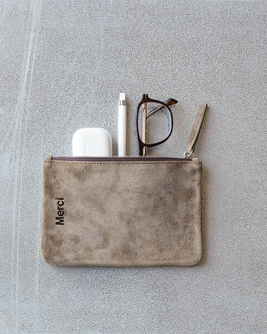 Merci - suede leather pouch - Truffle