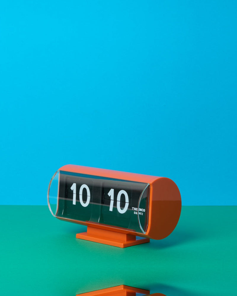 Twemco - Horloge QT 30 - Orange – Merci Paris