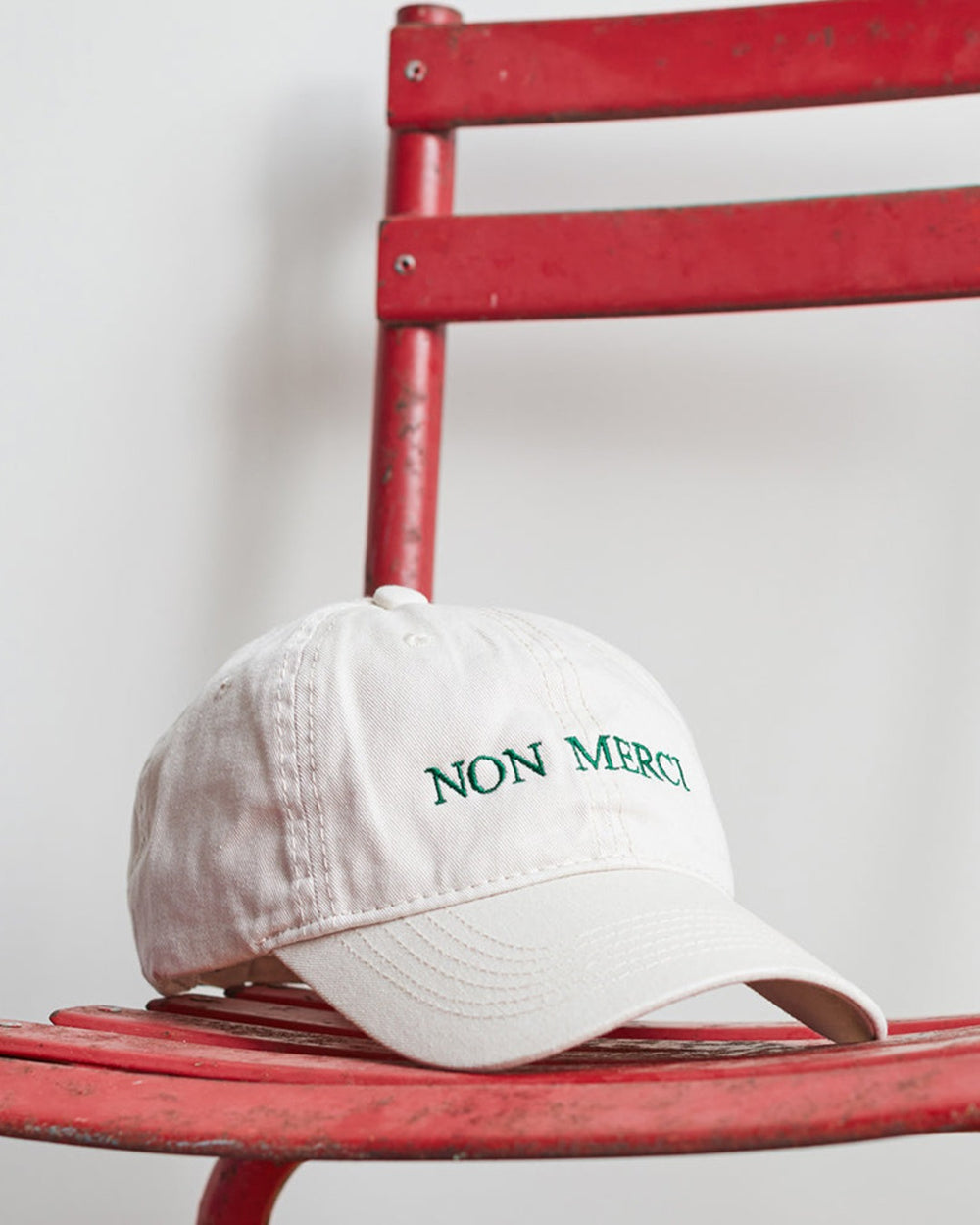 Merci - Casquette unisexe brodée Non - Écru – Merci Paris