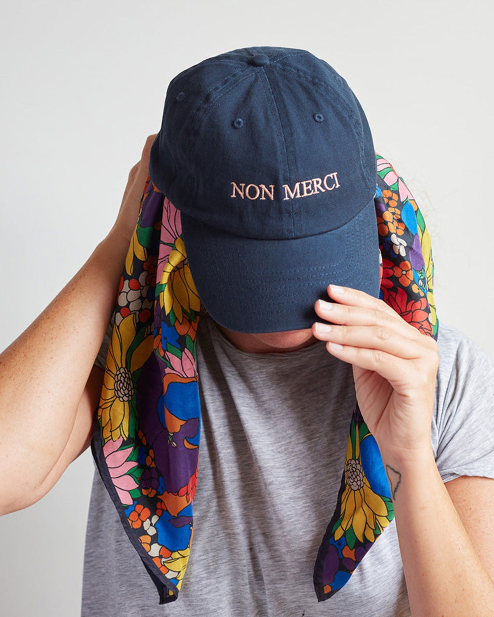 Caps Non Merci – Merci Paris