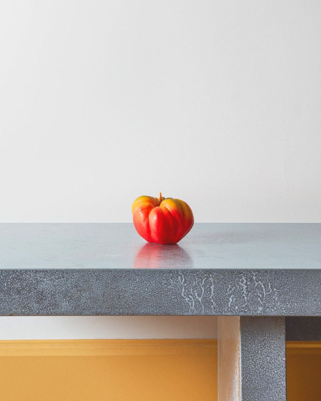 Introna - Bougie Tomate Coeur De Boeuf