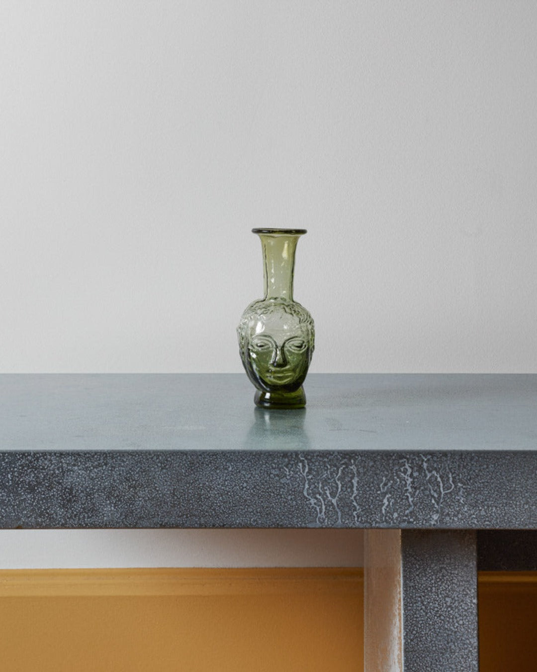 La Soufflerie - Portrait Vase - Olive