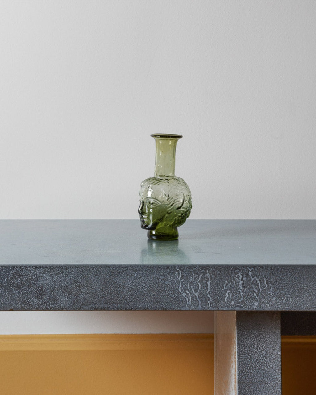 La Soufflerie - Vase Portrait - Olive