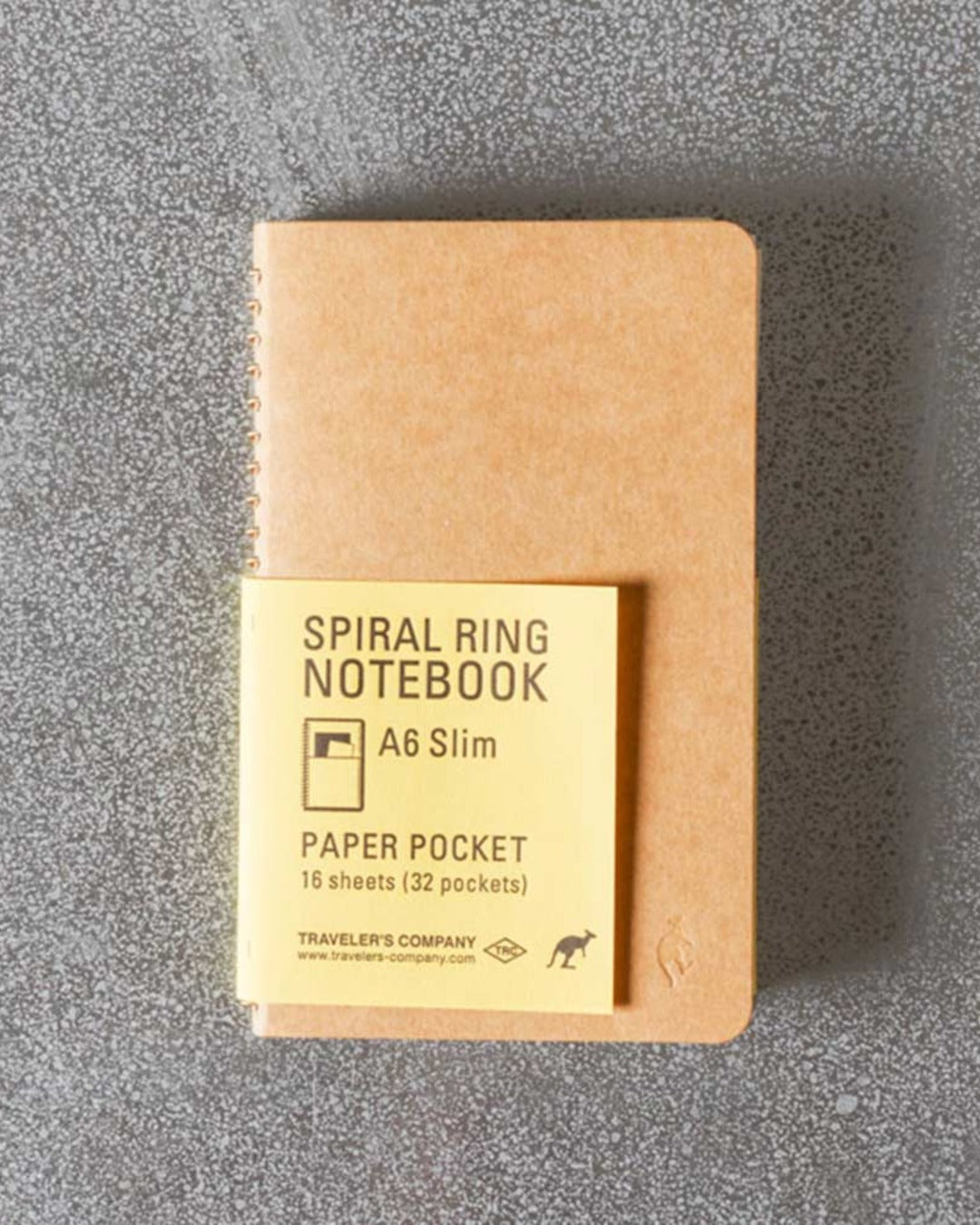 Designphil - Kraft Kangourou notebook with pockets