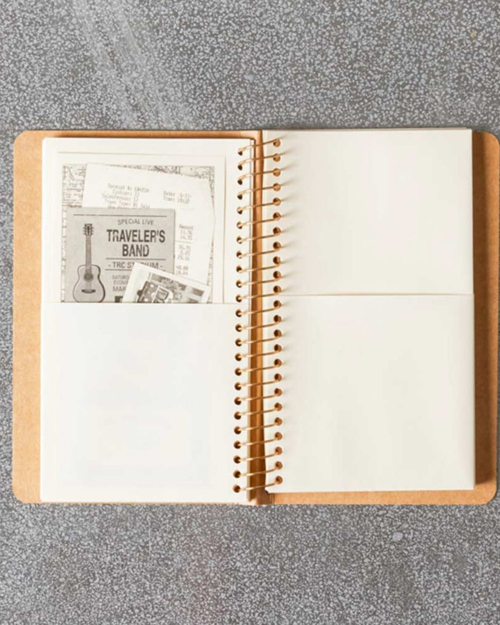 Designphil - Kraft Kangourou notebook with pockets