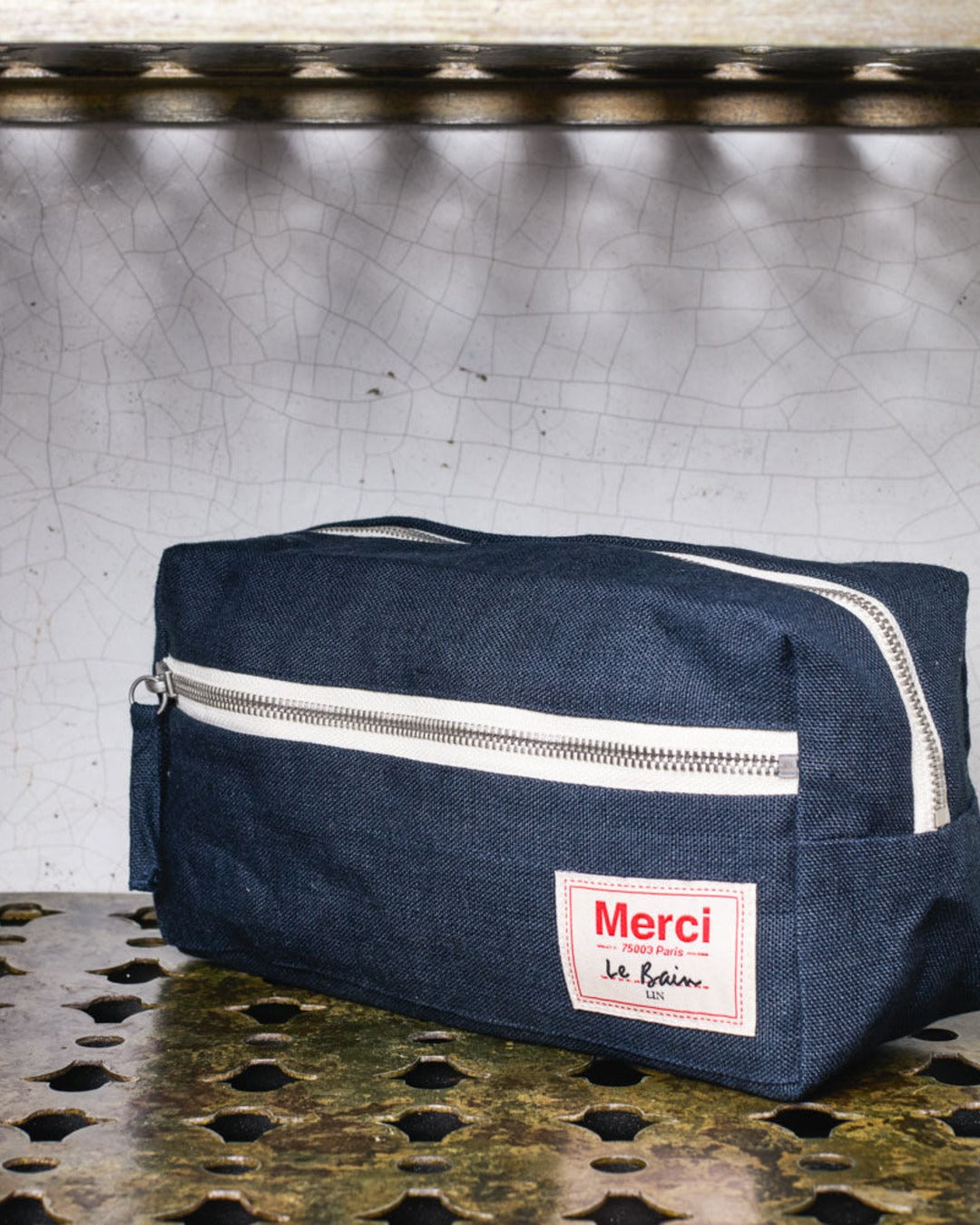 Merci - Washed linen toiletry bag - Ink Blue