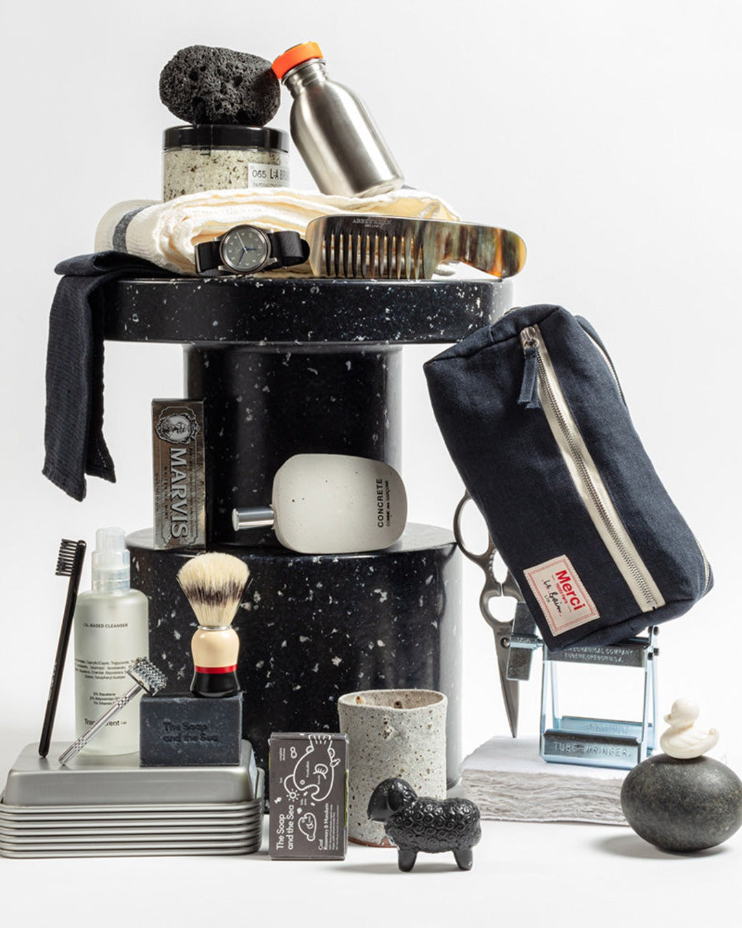 Merci - Washed linen toiletry bag - Ink Blue