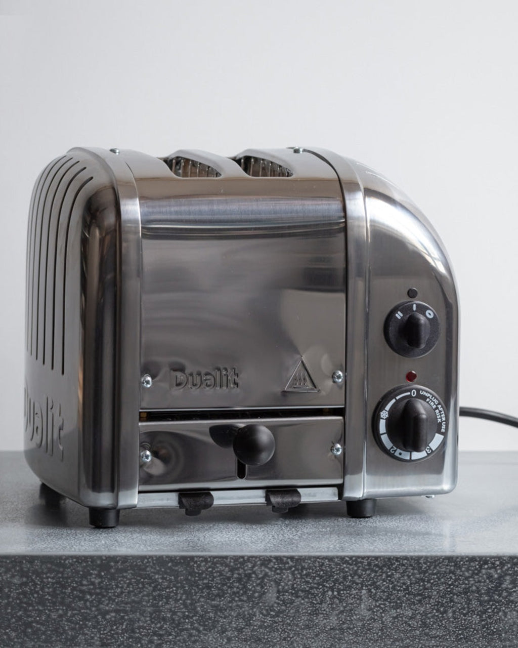 Dualit - Classic 2 slot toaster