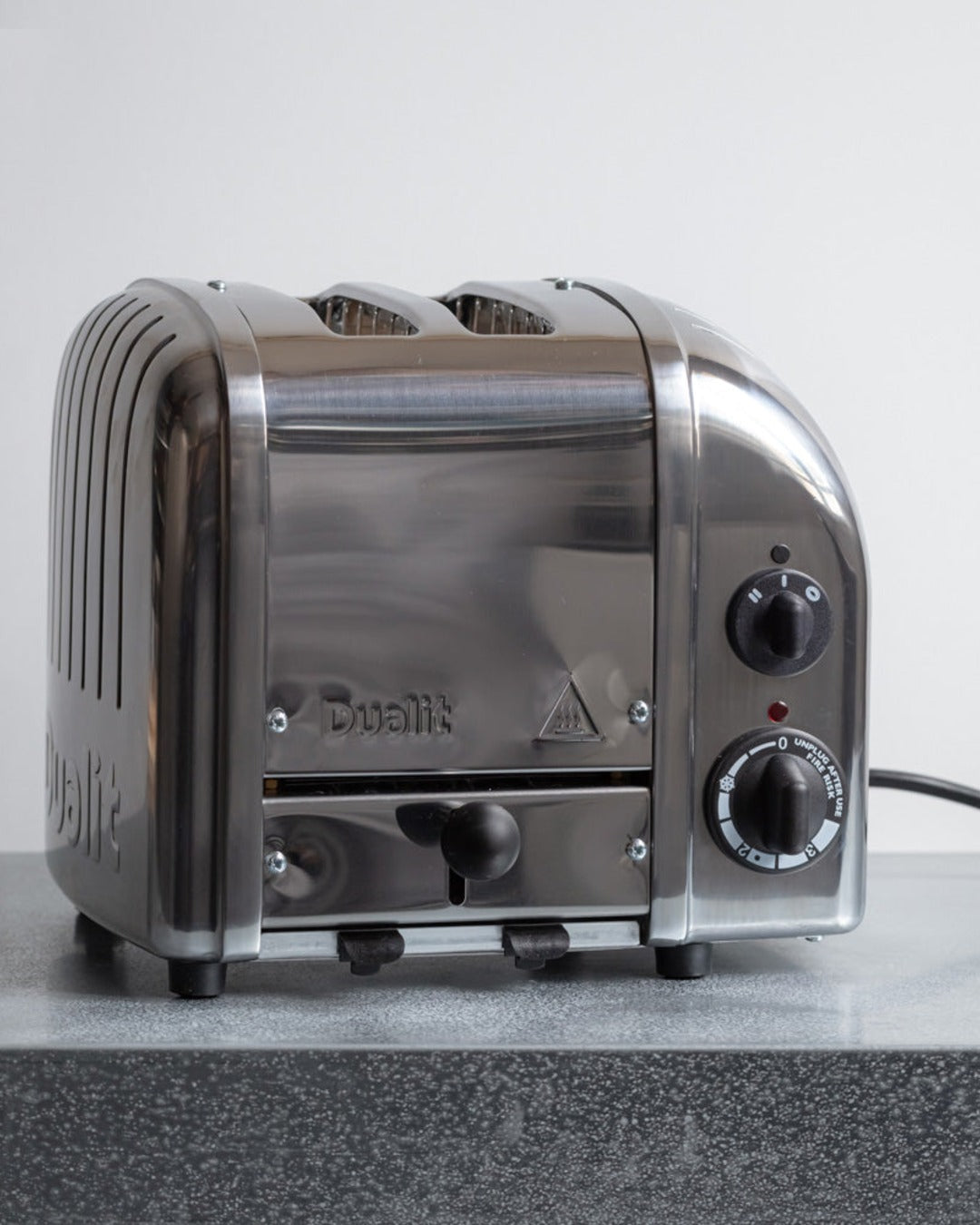 Dualit - Classic 2 slot toaster