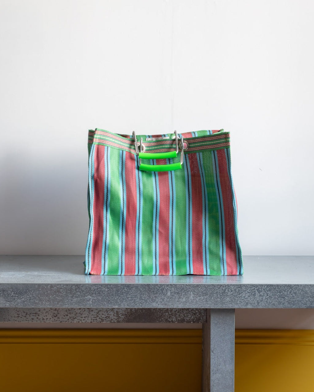 Puebco - Panier Carré - Vert & Rouge