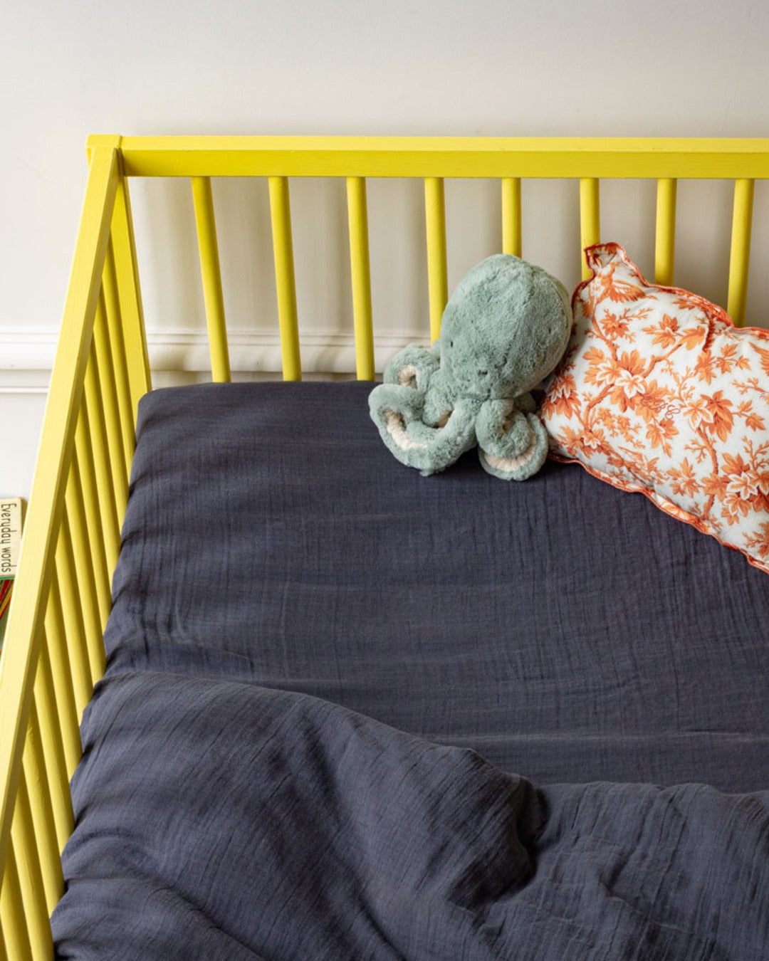 Merci x Caramel - Caramel x Merci - Cotton gauze fitted sheet - Charcoal Grey