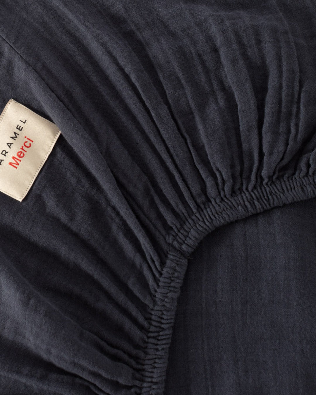 Merci x Caramel - Caramel x Merci - Cotton gauze fitted sheet - Charcoal Grey