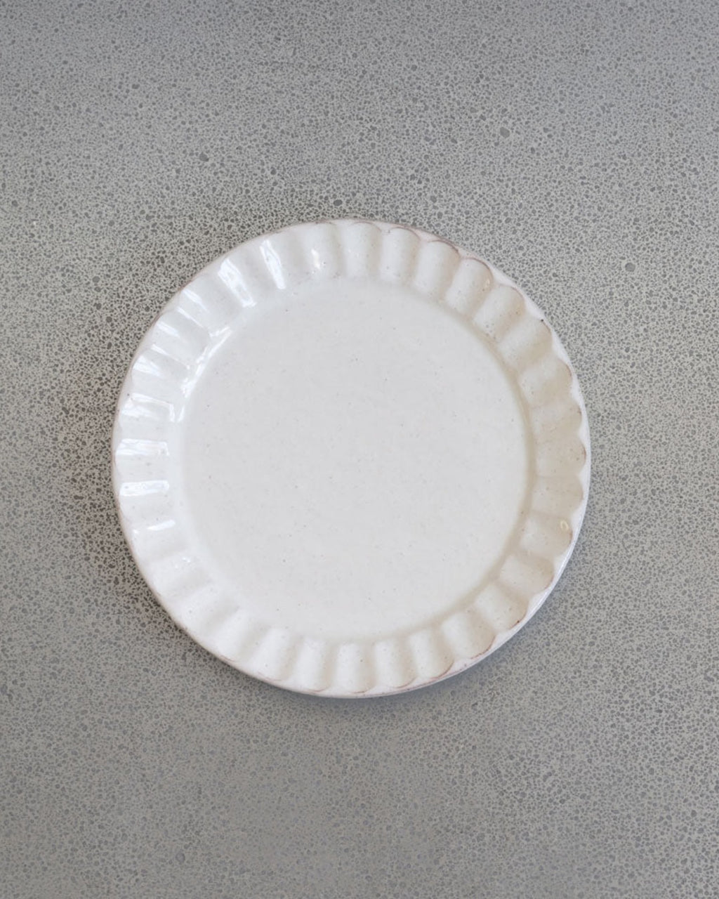 Hitoshi Kato - Assiette Cannelée Kohiki Shima - Blanche