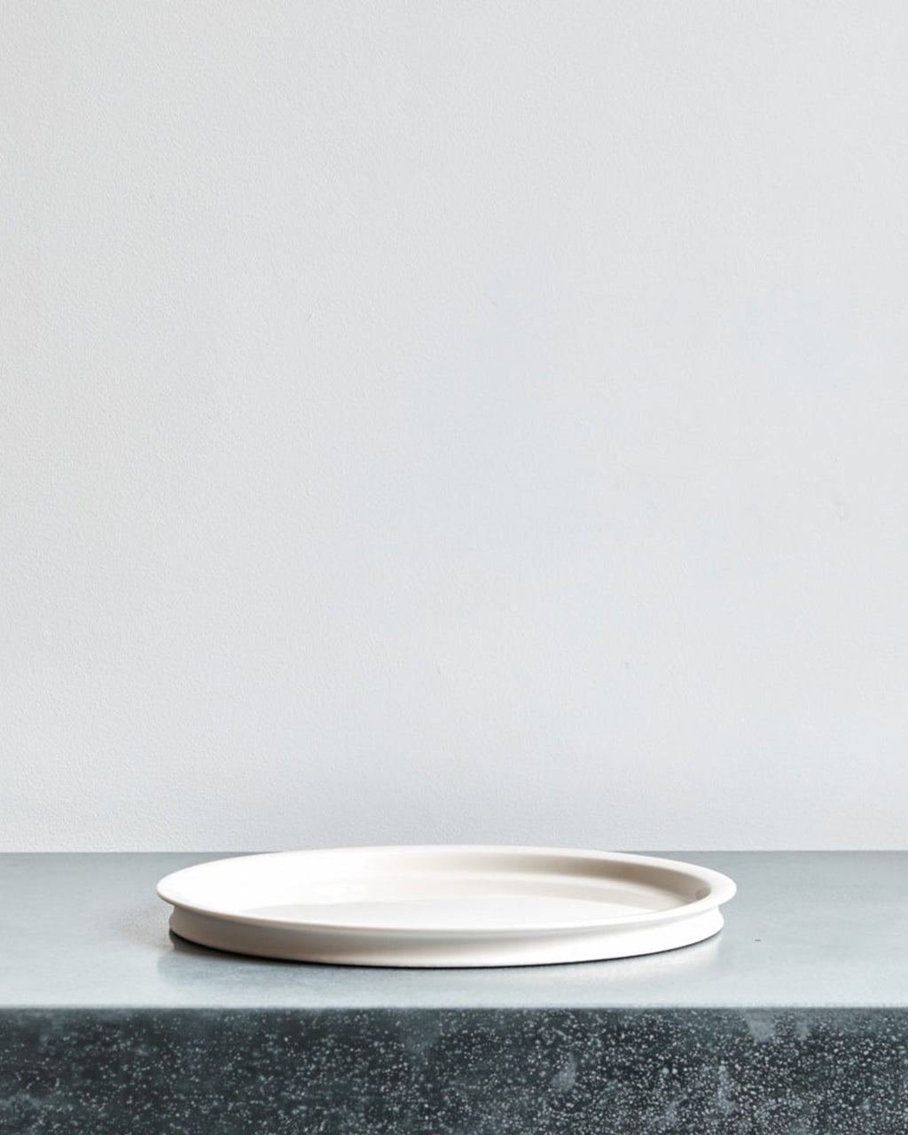 Serax x Kelly Wearstler - Alabaster dinner plate - Dune