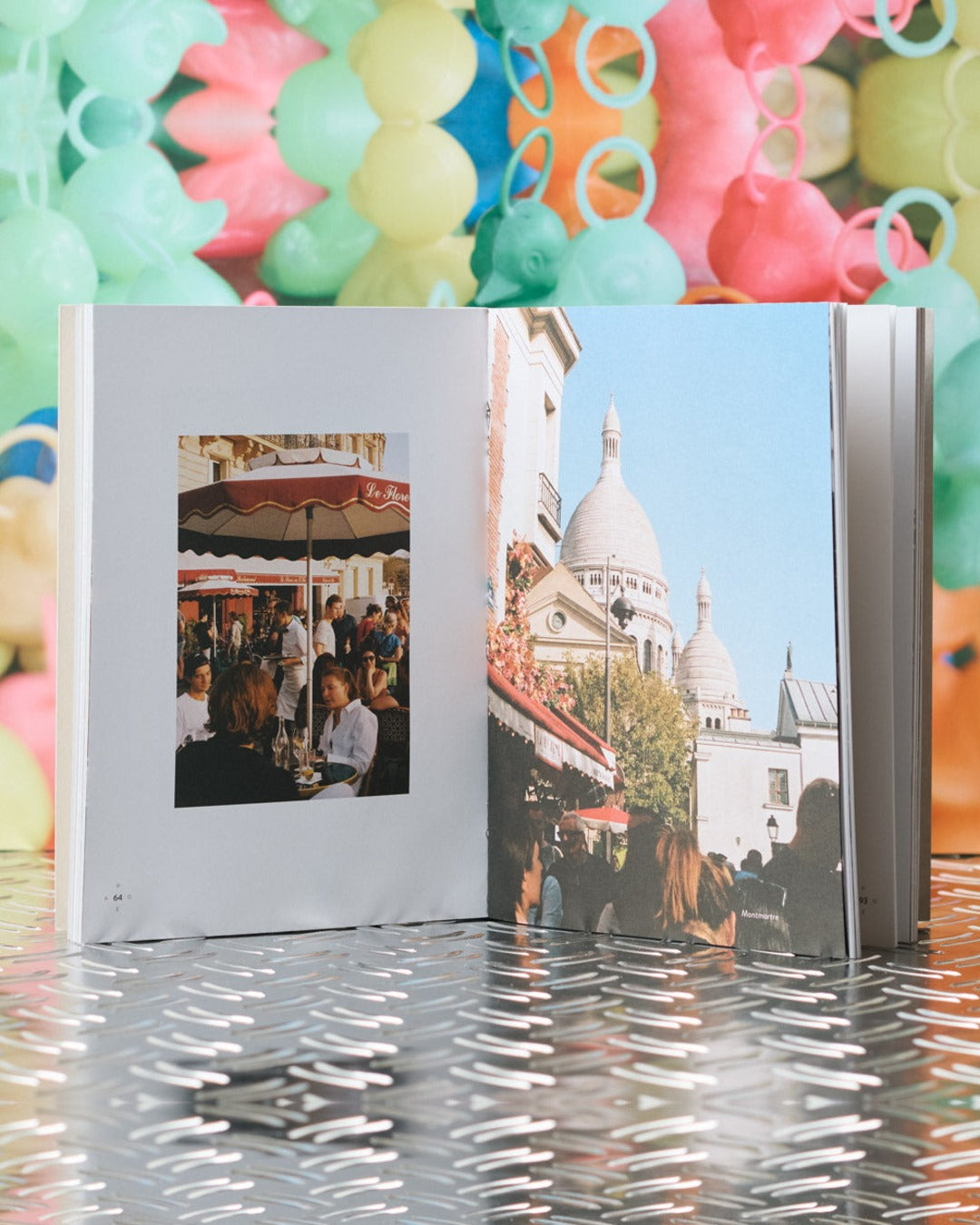 A Week Abroad - Livre Paris