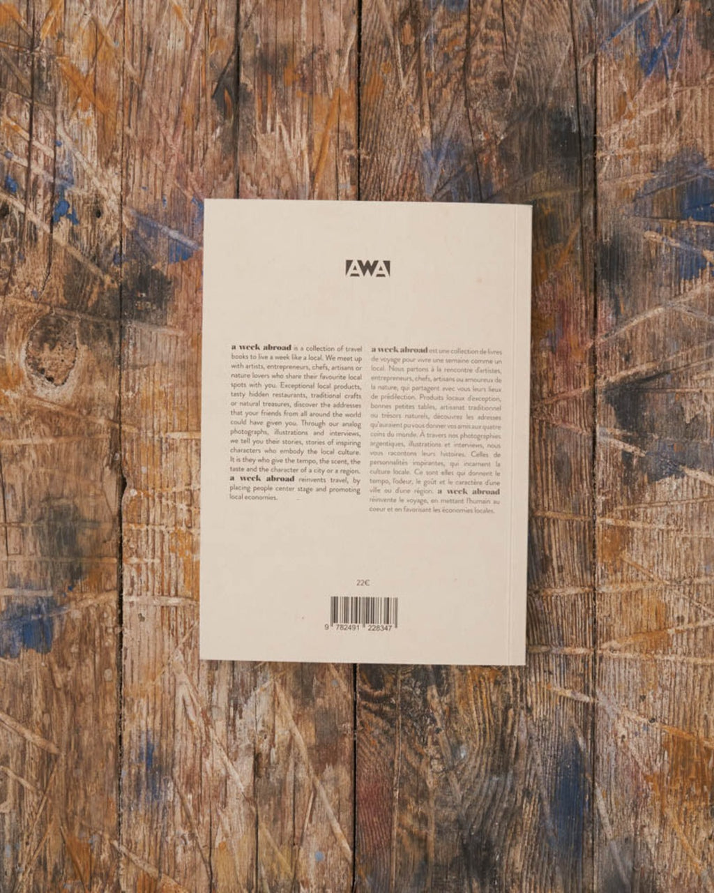 A Week Abroad - Livre Paris