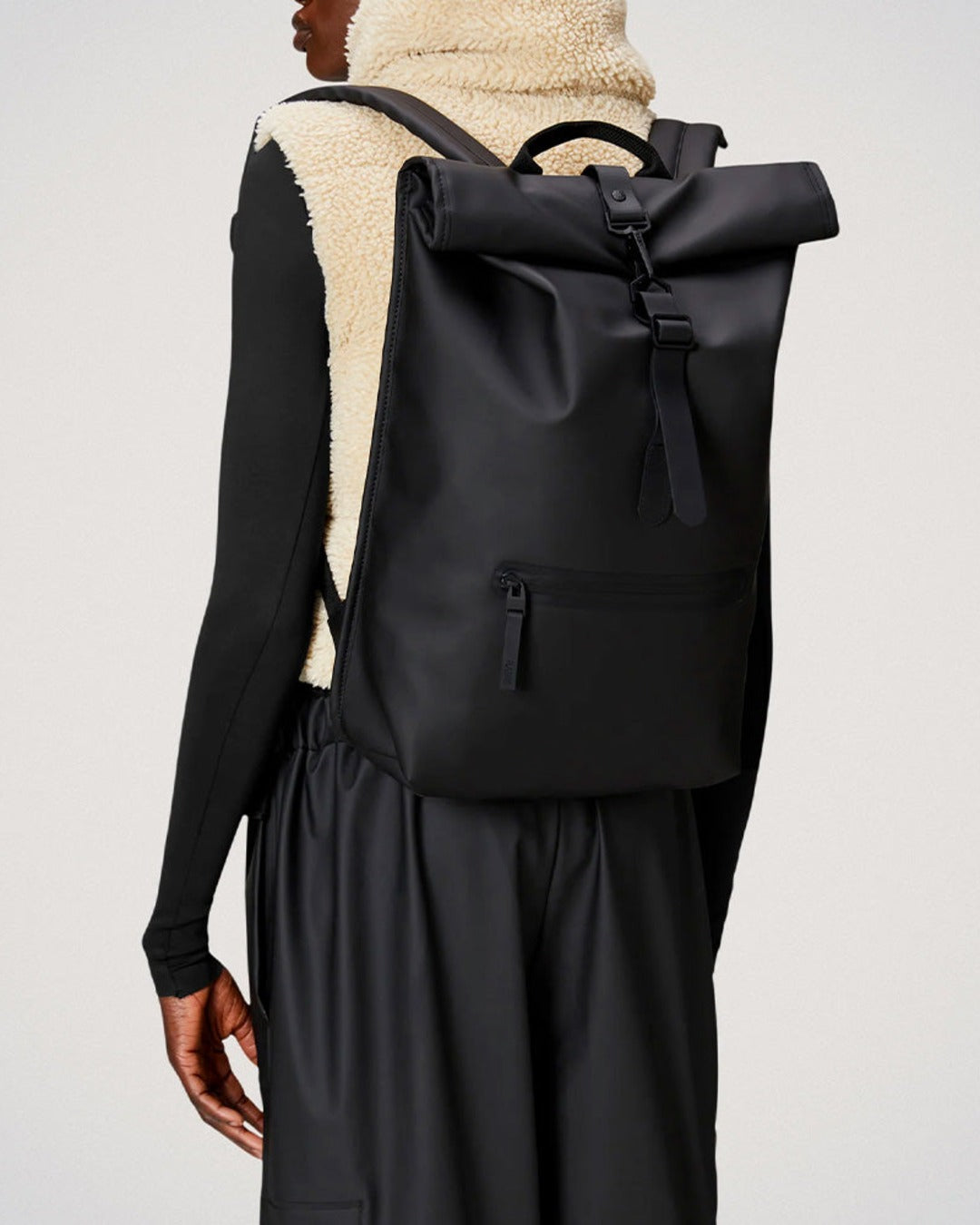 Rains - Rolltop Rucksack - Black