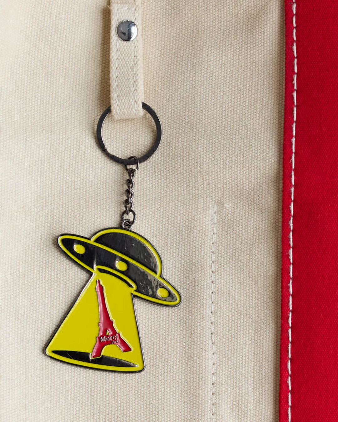 Merci - UFO metal key ring - Eiffel Tower