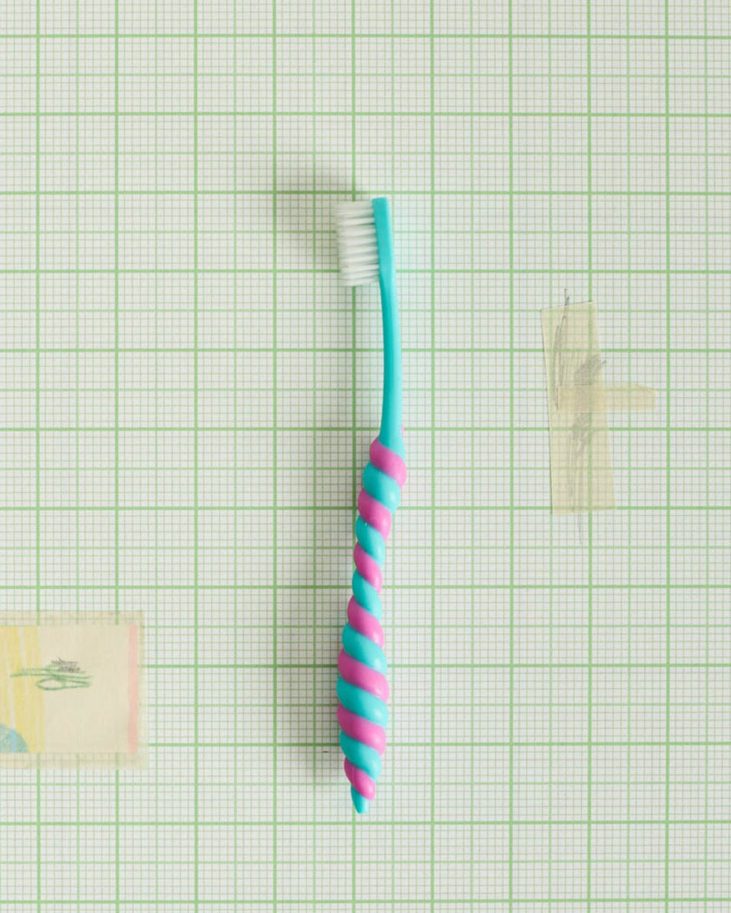 Twizzley - Toothbrush - Cyan & Magenta