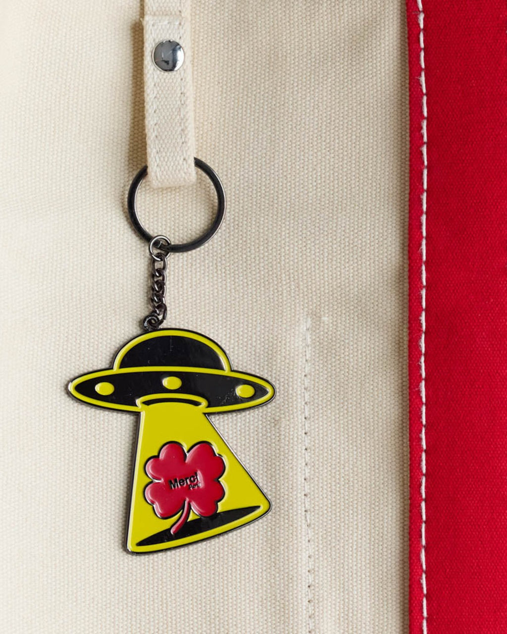 Merci - Porte-Clés En Métal Ufo Tréfle