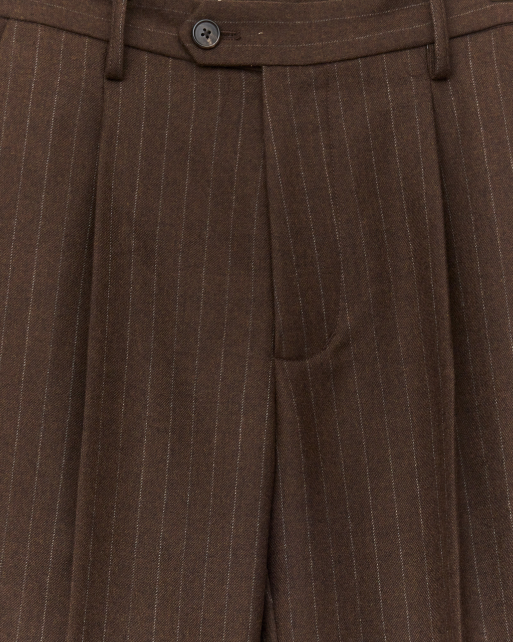 Pantalon tailleur Merci Paris Colbo en laine marron à fines rayures avec coupe large et fermeture à bouton