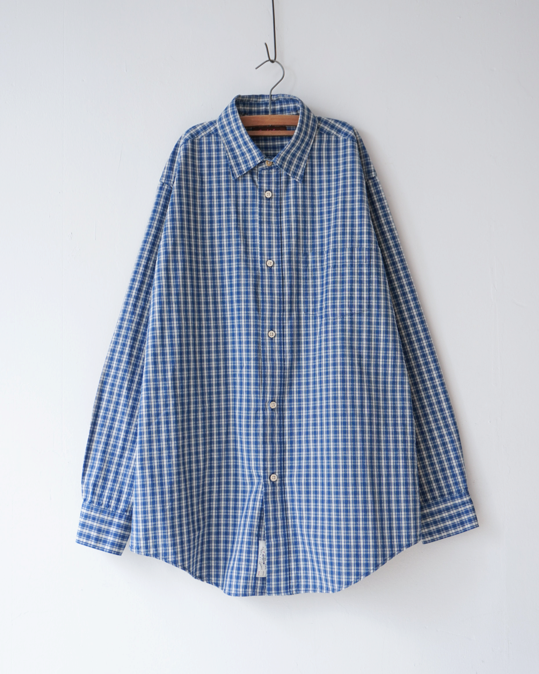Chemise oversize Merci Paris Dopple & Scent en coton bleu indigo à carreaux avec boutons nacrés sur cintre
