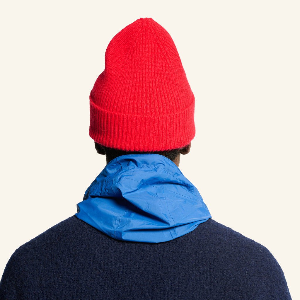 Au Vieux Campeur - Congés Payés - Bonnet Ben - Rouge