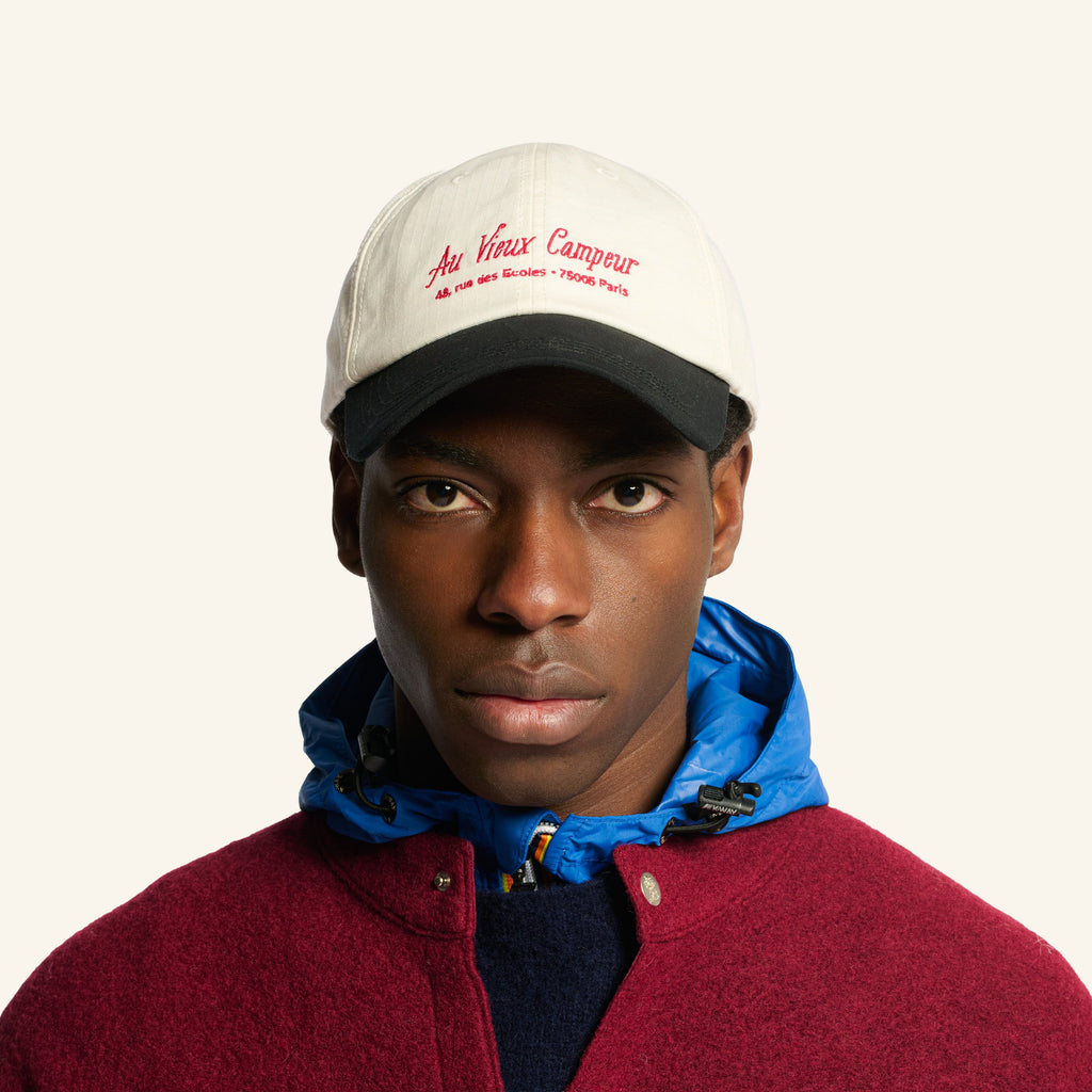 Au Vieux Campeur - Congés Payés - Michel Cap - Blue & White