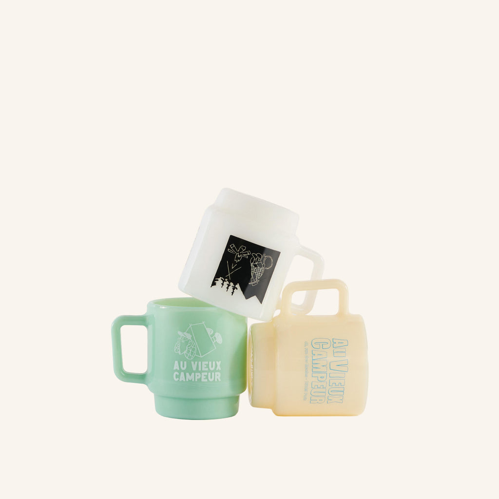 Au Vieux Campeur - Congés Payés - Mug Au Vieux Campeur - Campfire