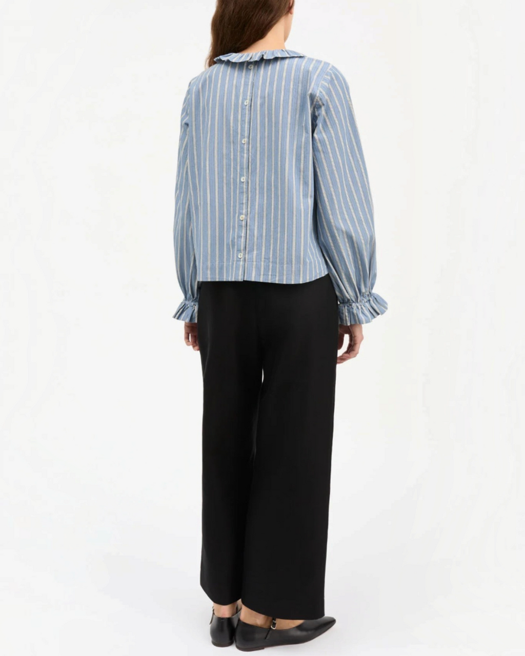 Blouse Merci Paris Skall Studio in organic cotton bleu striped with ruffled collar and buttoning at the back