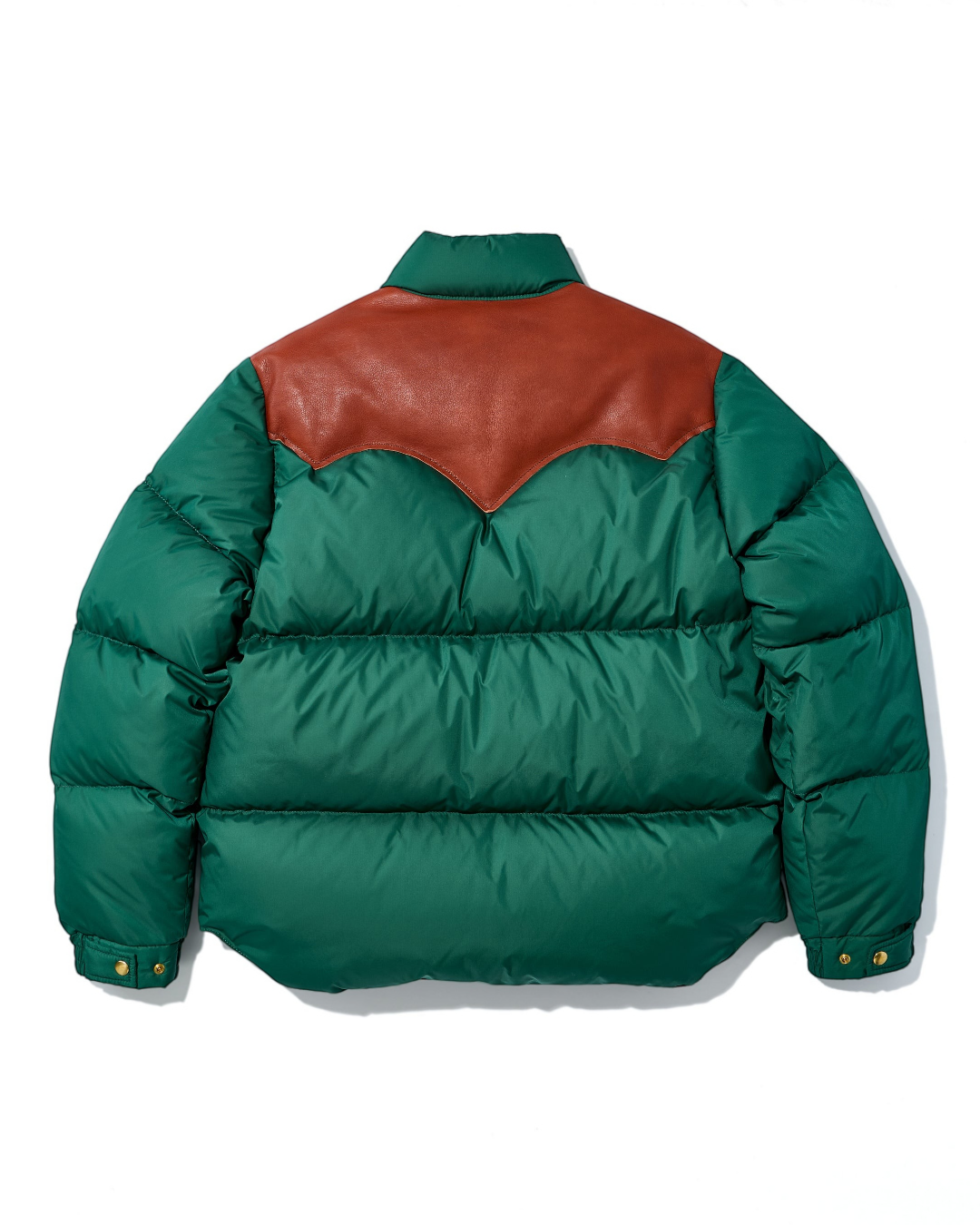 Vue arrière de la doudoune Merci Paris Rocky Mountain verte avec empiècement d'épaule en cuir marron style western