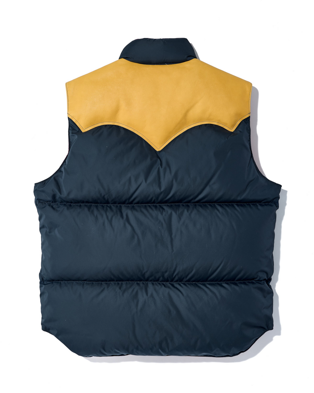 Vue arrière du gilet en duvet Merci Paris Rocky Mountain bleu marine avec empiècement en cuir jaune sur les épaules