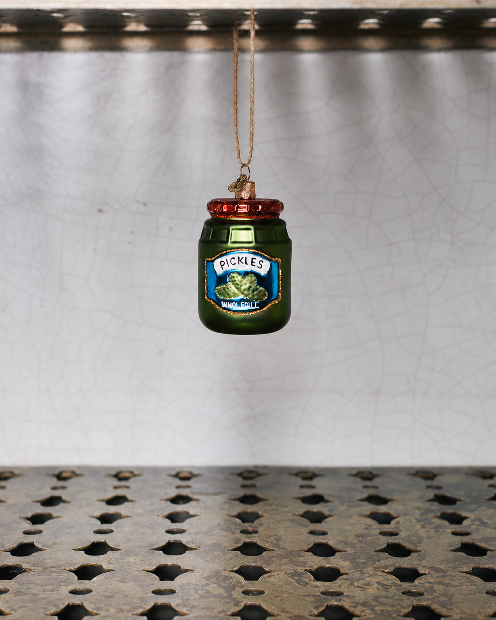 Old World Christmas - Ornement bocal de cornichons