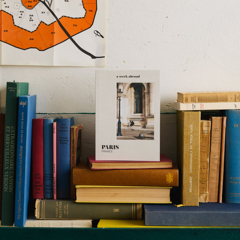 Livre - A Week Abroad Paris